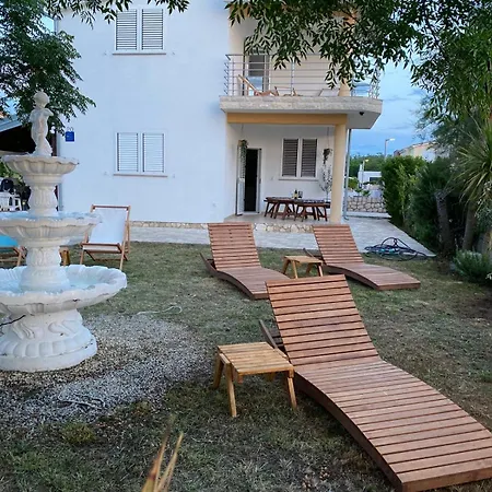 Kuca Za Odmor Nika Holiday home Vrsi